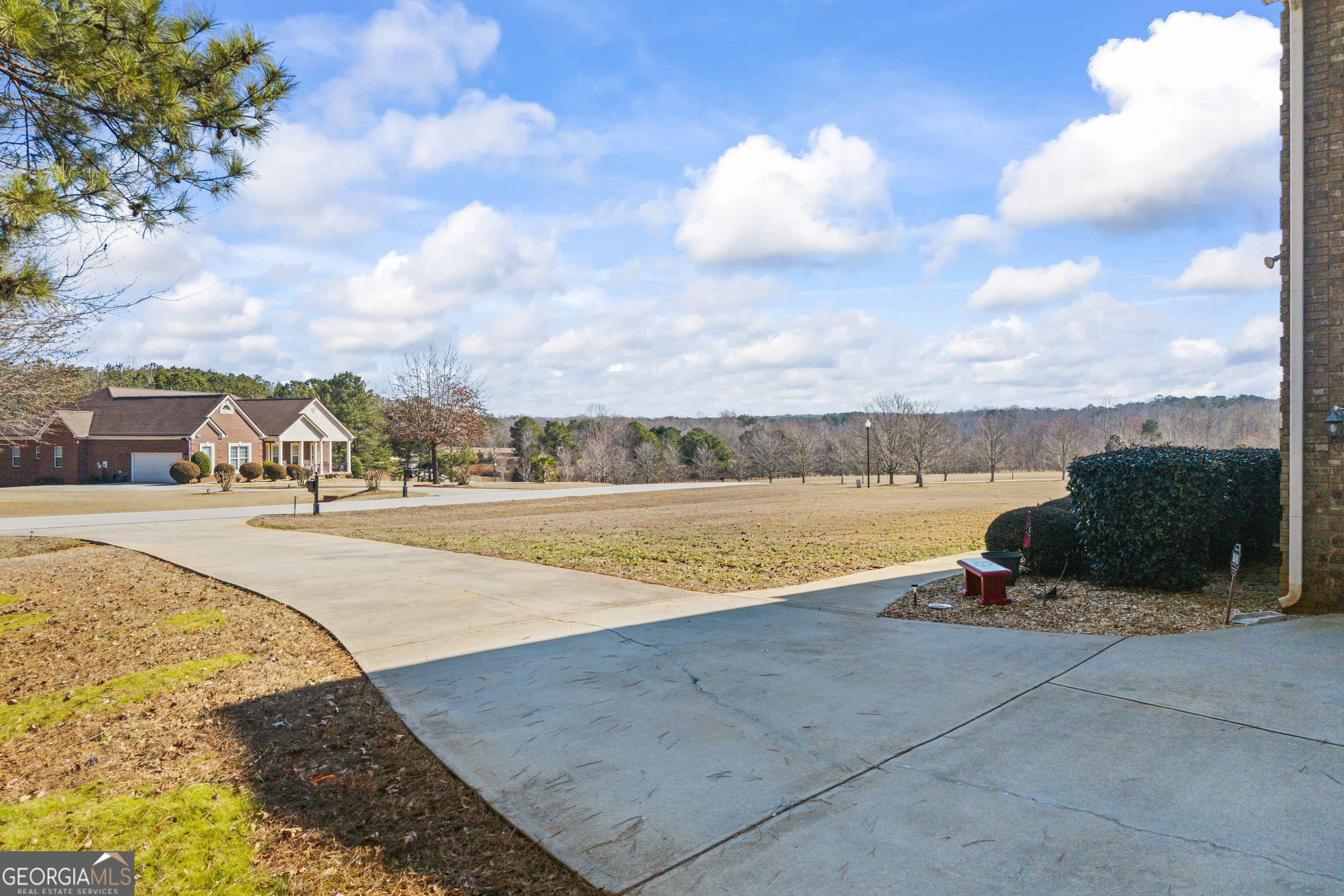 90 Harvey Avenue Covington GA 30016