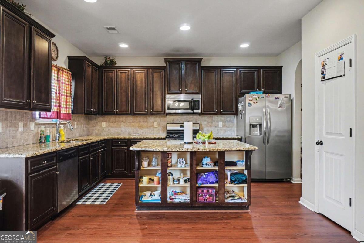 4157 Sublime Trail Atlanta GA 30349