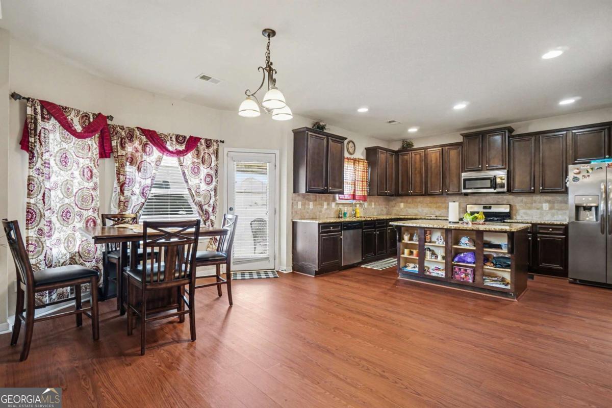 4157 Sublime Trail Atlanta GA 30349