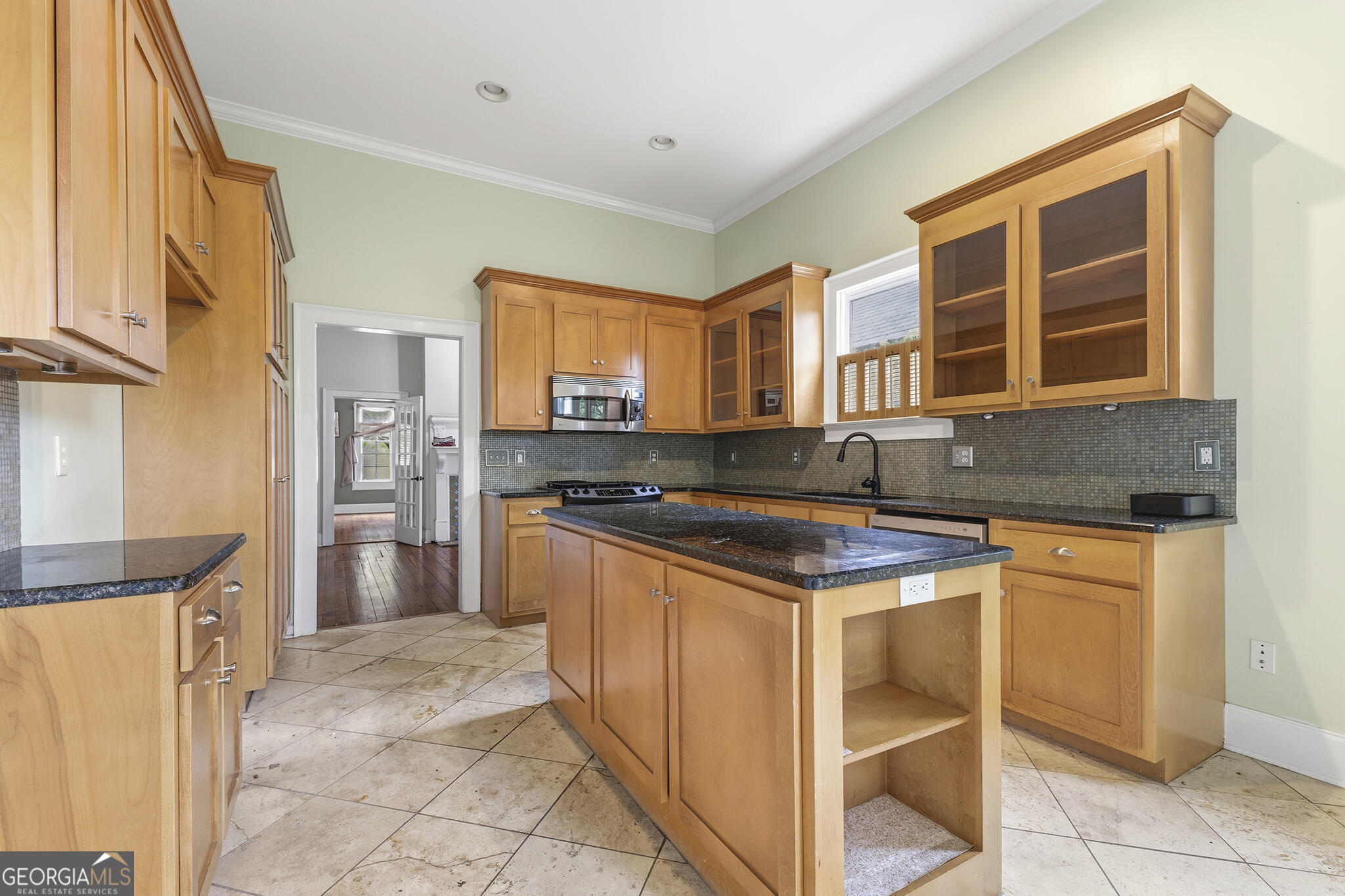 1469 Chestnut Street Macon GA 31201
