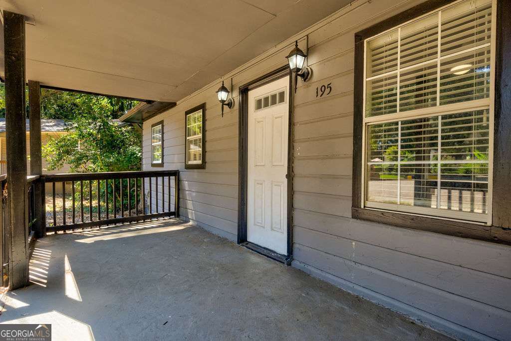 195 Royal Court Athens GA 30601