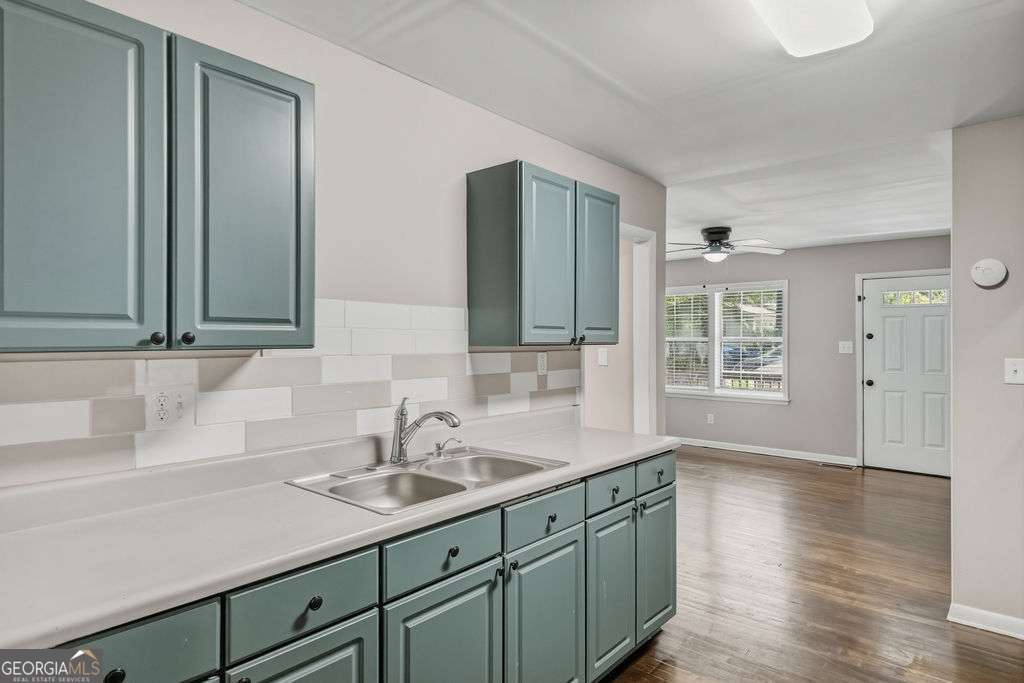 195 Royal Court Athens GA 30601