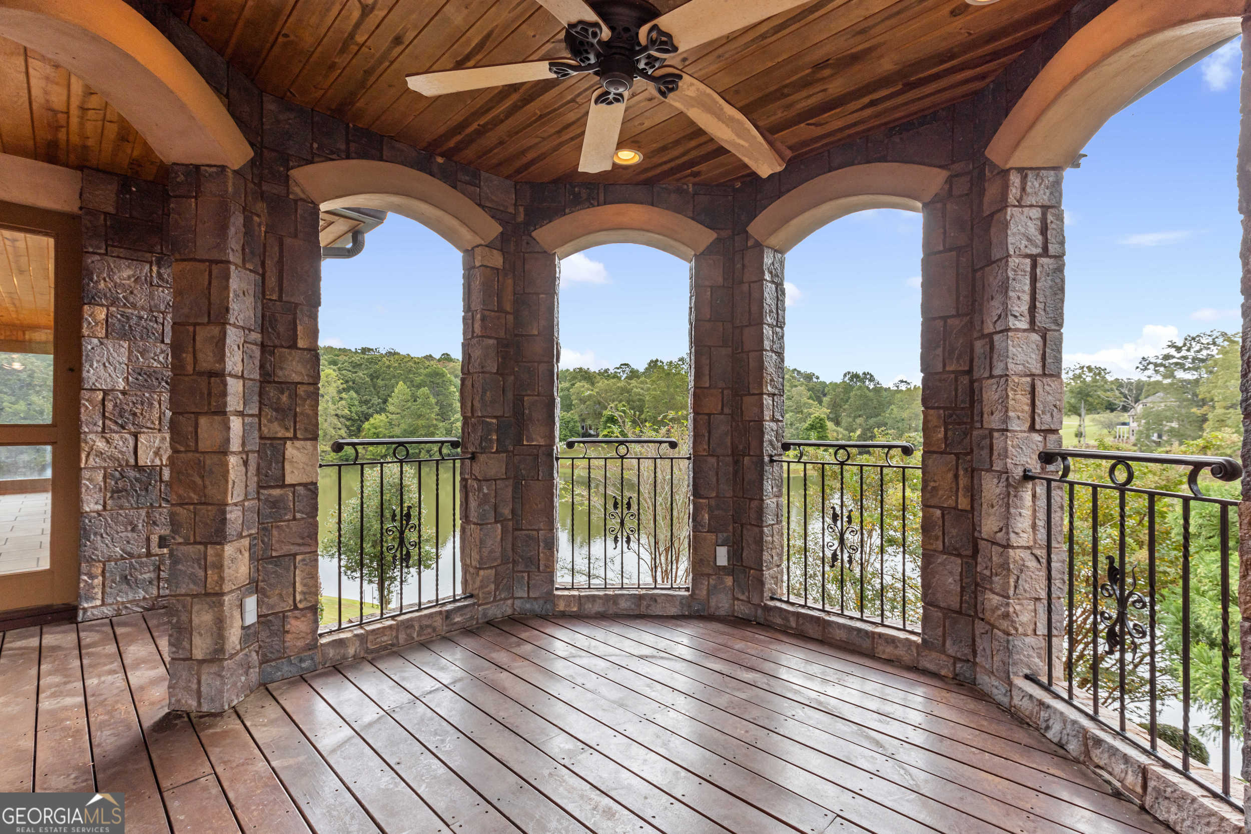 450 Rome Beauty Lane Clarkesville GA 30523