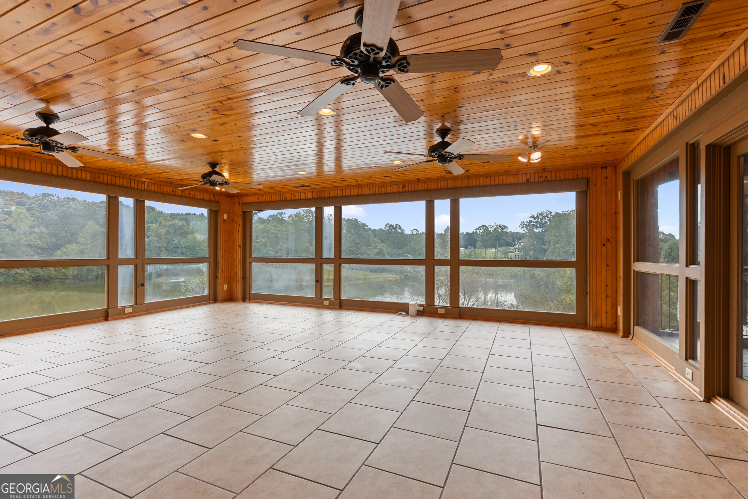 450 Rome Beauty Lane Clarkesville GA 30523