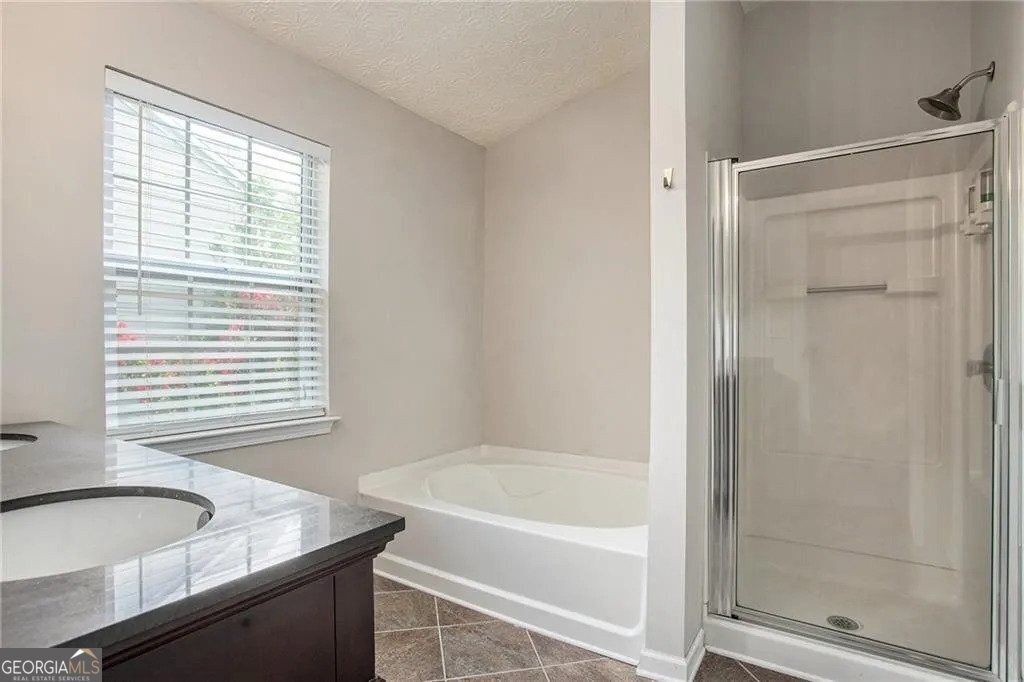 1427 Bay Overlook Drive Woodstock GA 30188