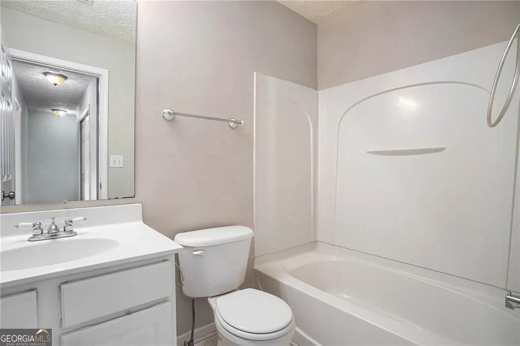 1427 Bay Overlook Drive Woodstock GA 30188