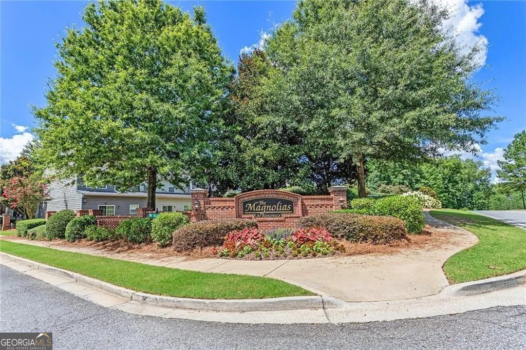 1427 Bay Overlook Drive Woodstock GA 30188