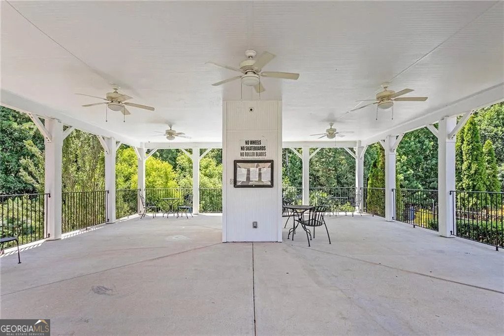 1427 Bay Overlook Drive Woodstock GA 30188