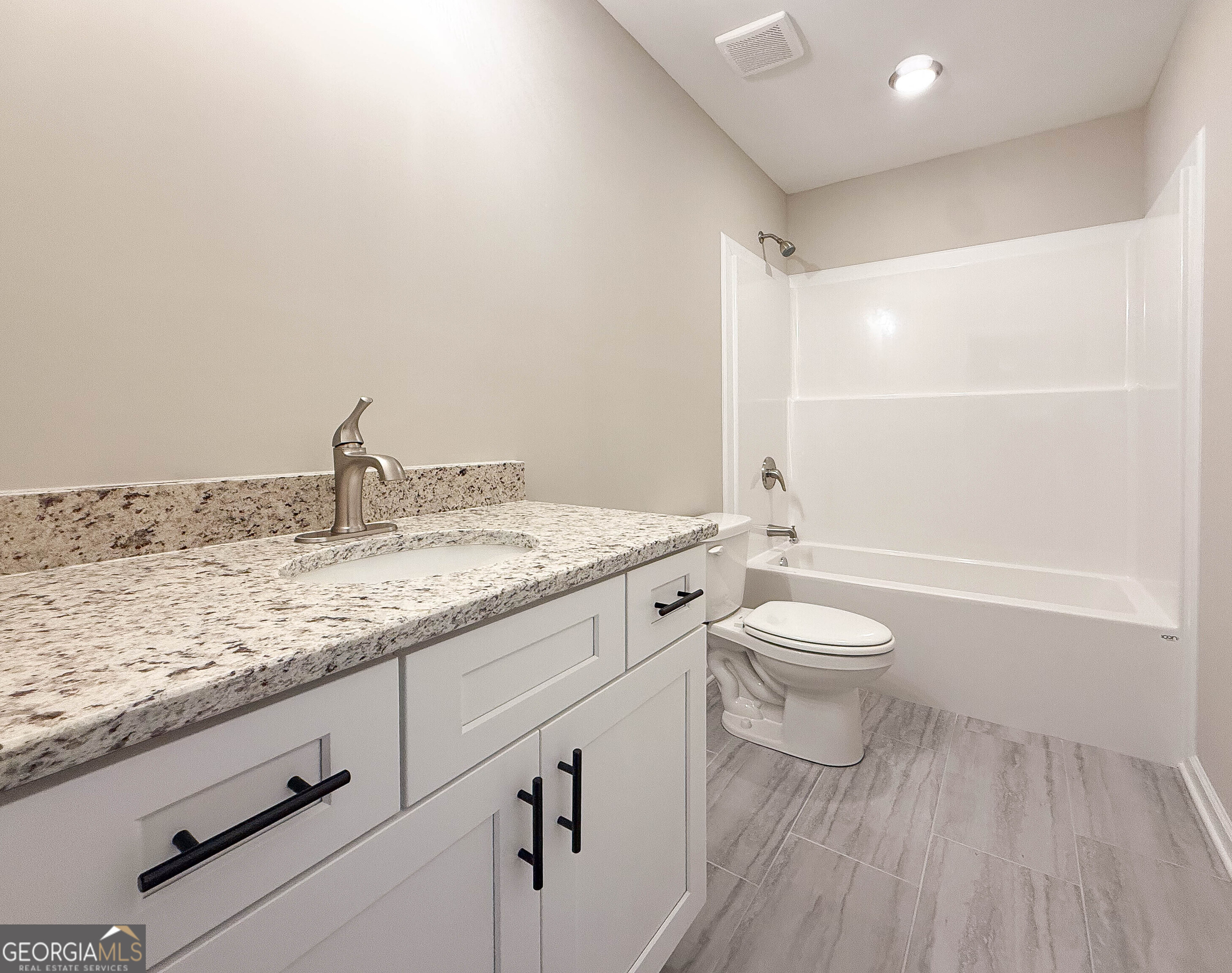 12 Saint Charles Place Grantville GA 30220