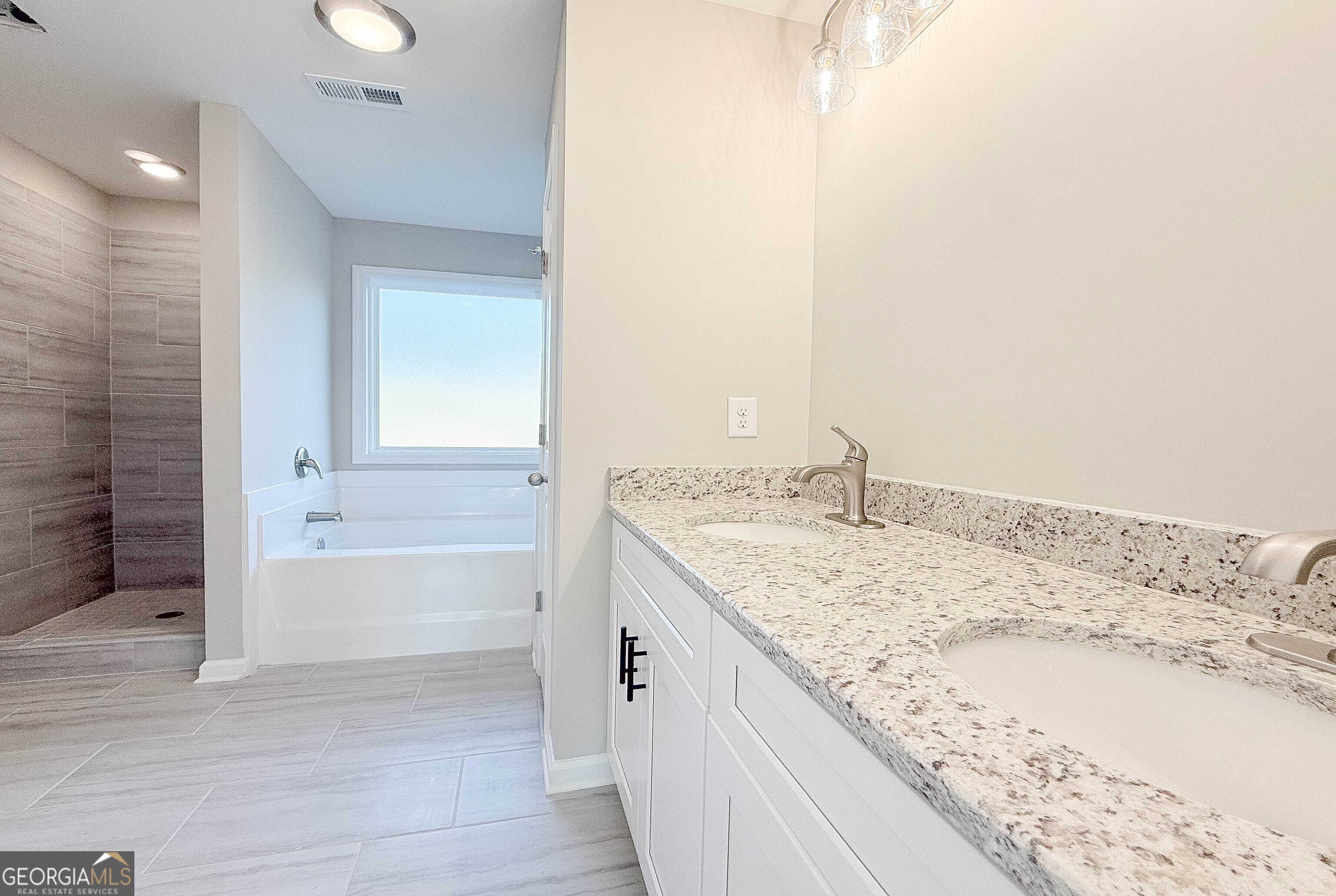 12 Saint Charles Place Grantville GA 30220