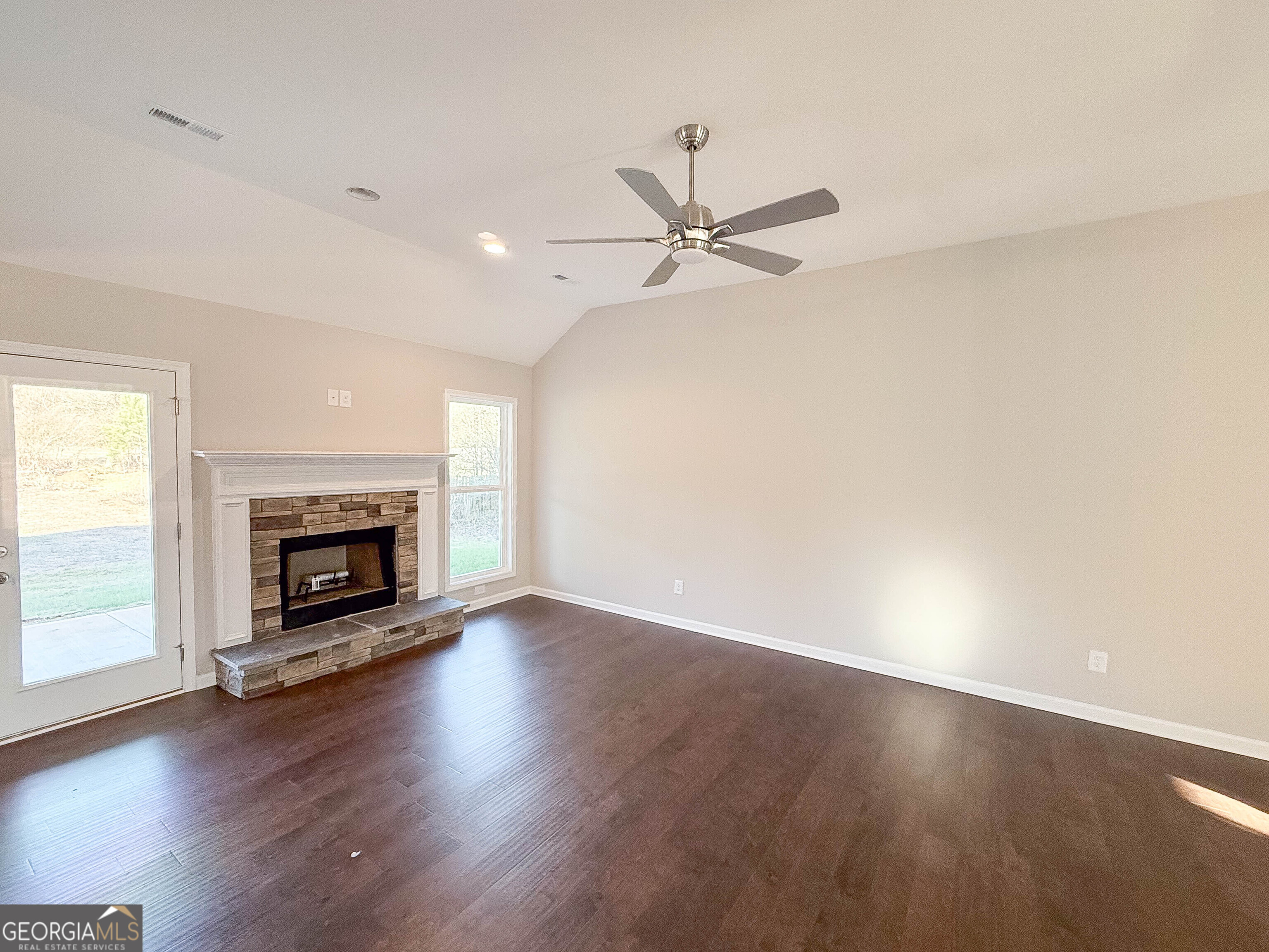 12 Saint Charles Place Grantville GA 30220