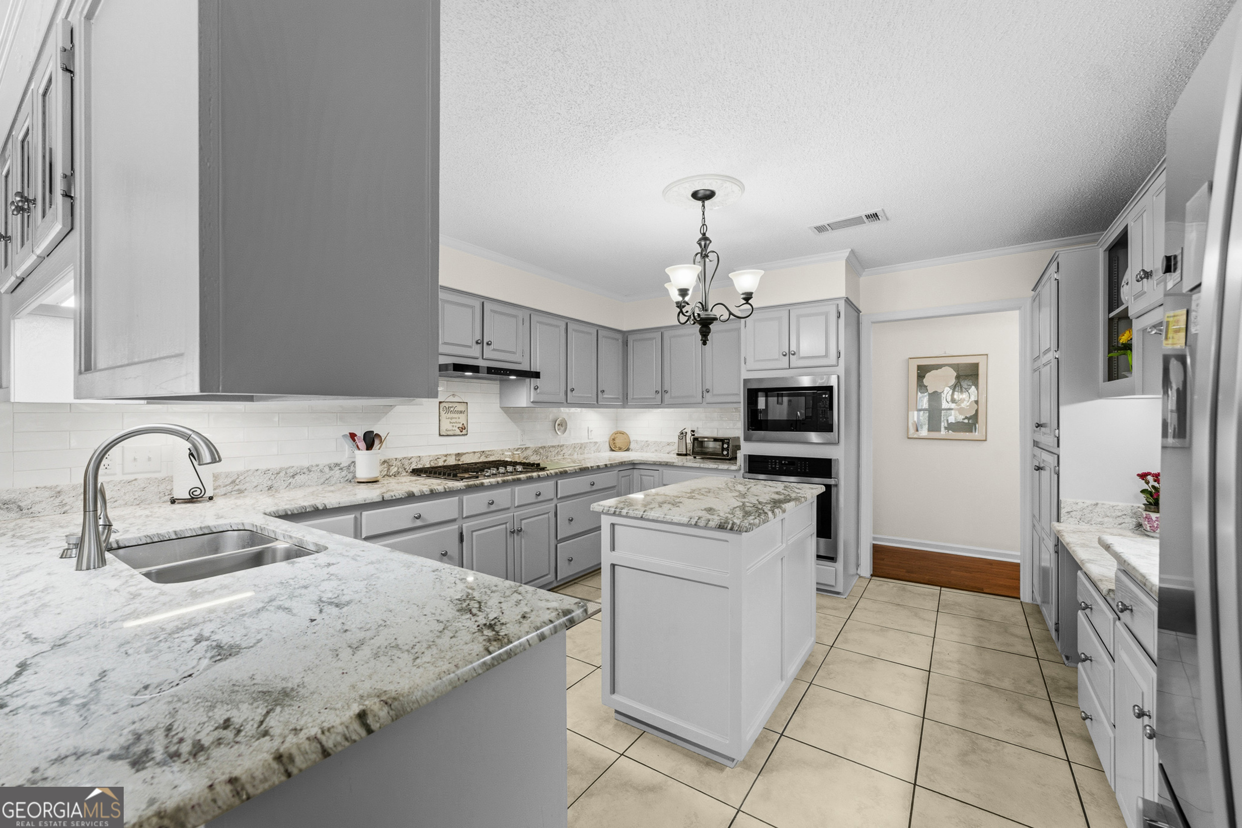 1569 Pond View Road Metter GA 30439