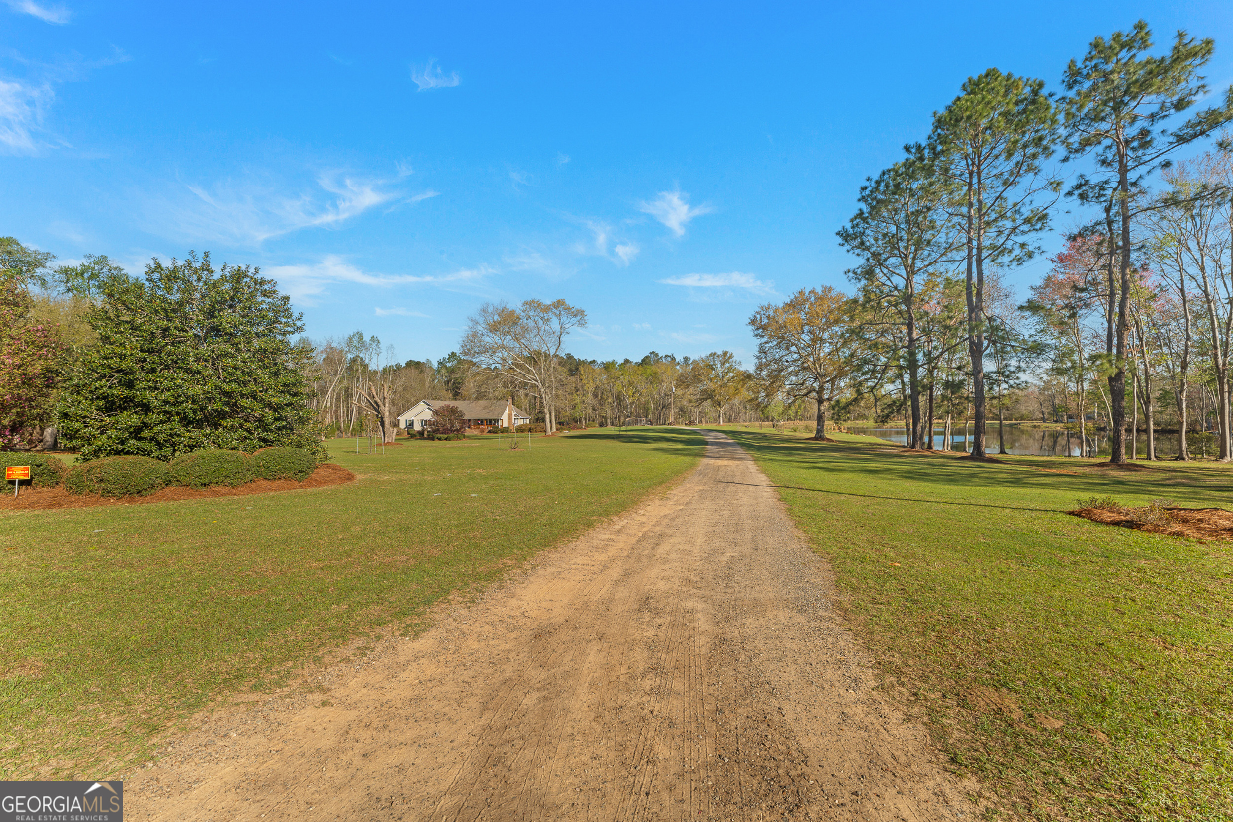 1569 Pond View Road Metter GA 30439
