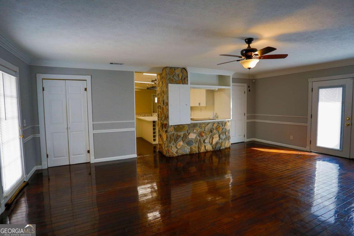 708 Miles Road Baxley GA 31513