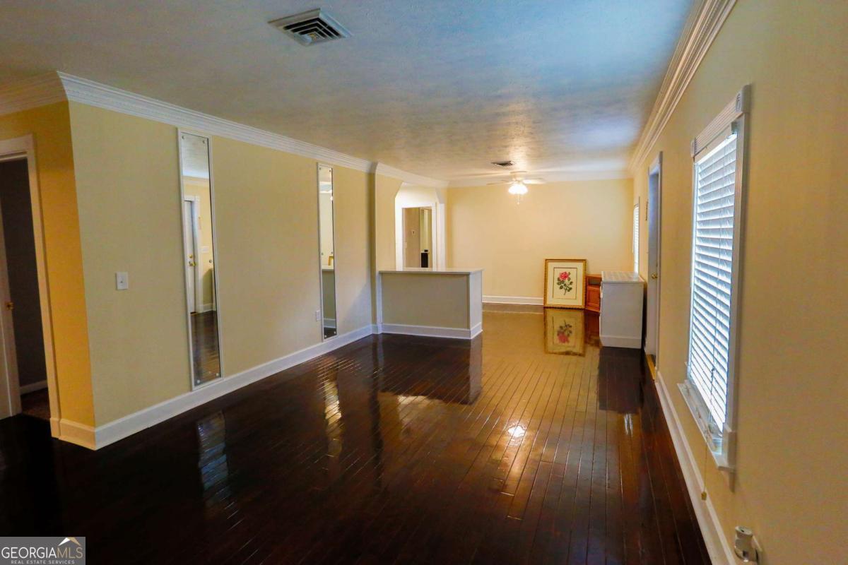 708 Miles Road Baxley GA 31513