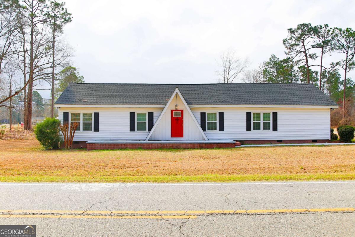 708 Miles Road Baxley GA 31513