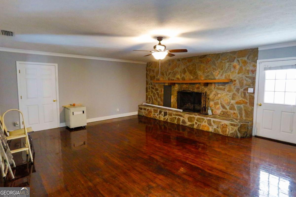 708 Miles Road Baxley GA 31513