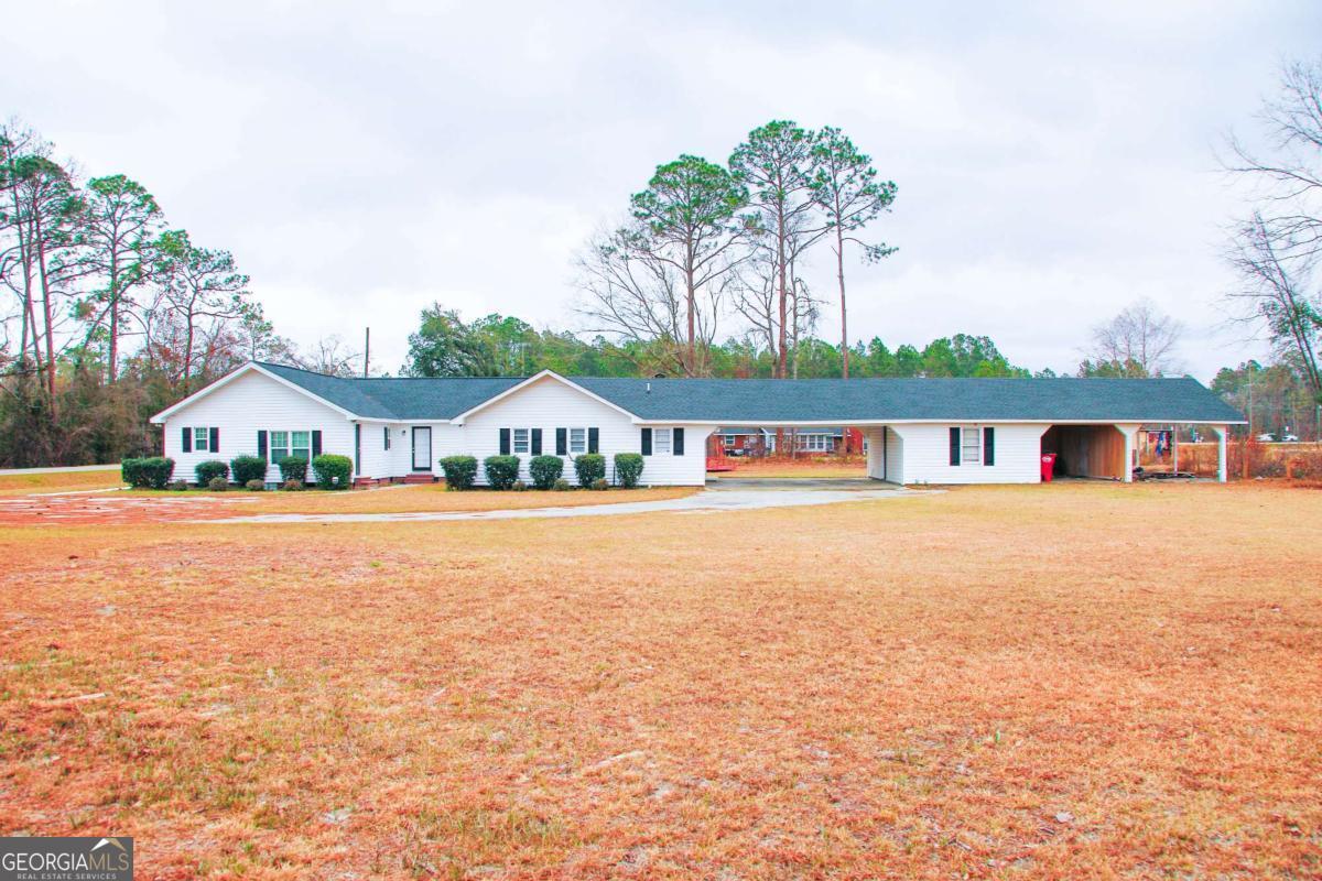 708 Miles Road Baxley GA 31513