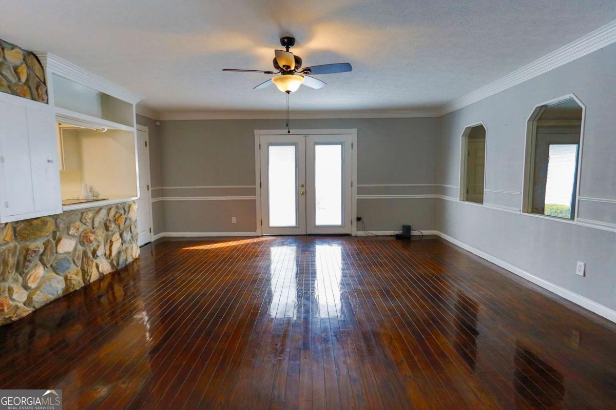 708 Miles Road Baxley GA 31513