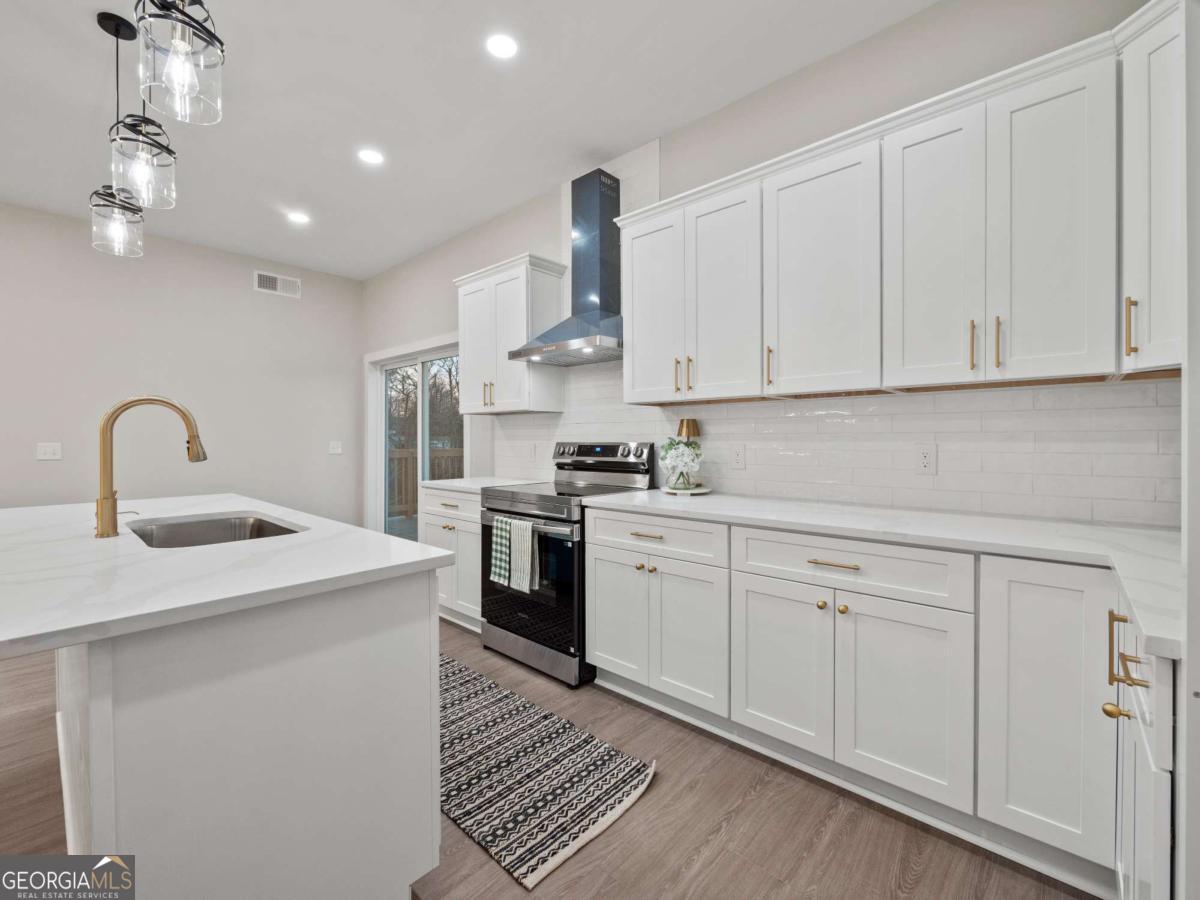 130 E Railroad Avenue Alto GA 30510