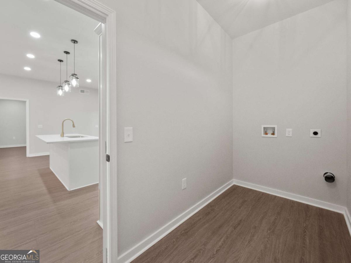 130 E Railroad Avenue Alto GA 30510