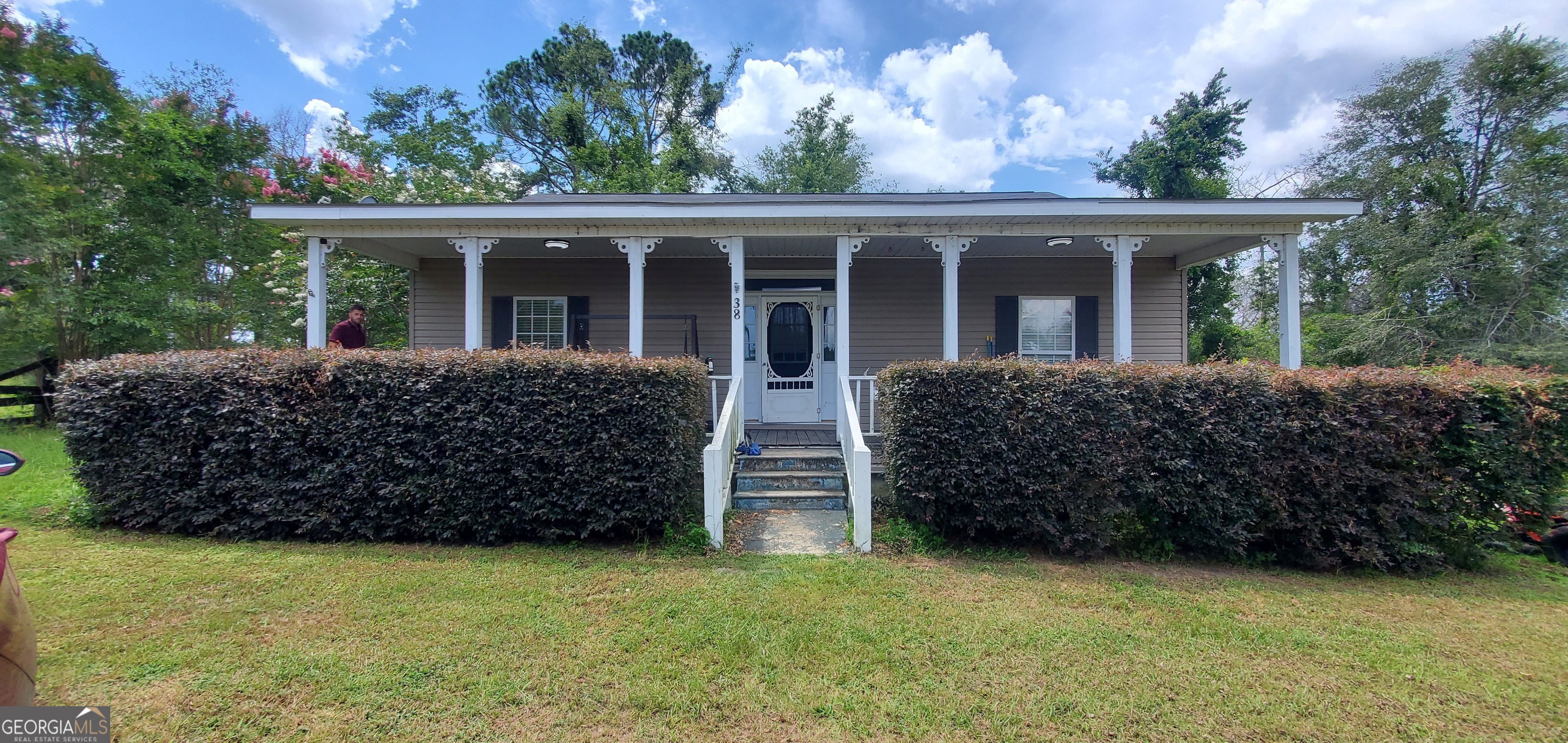 38 W Highway 46 Lyons GA 30436
