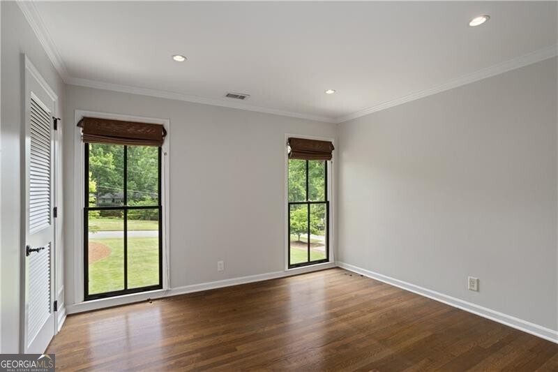 1100 Kingston Drive Atlanta GA 30342