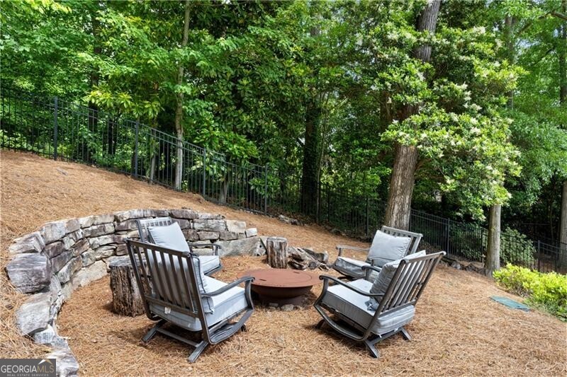 1100 Kingston Drive Atlanta GA 30342