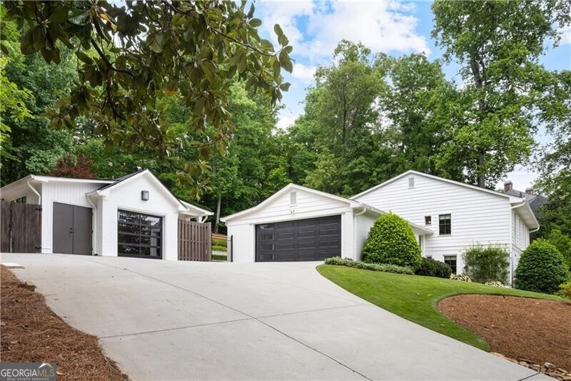1100 Kingston Drive Atlanta GA 30342