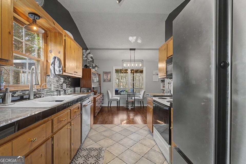 16 Ranger Road SE Cartersville GA 30121