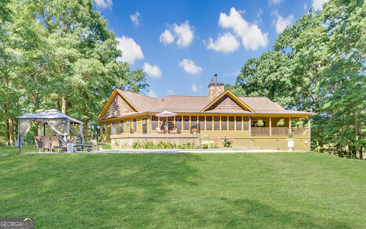 1320 Burroughs Road Lavonia GA 30553