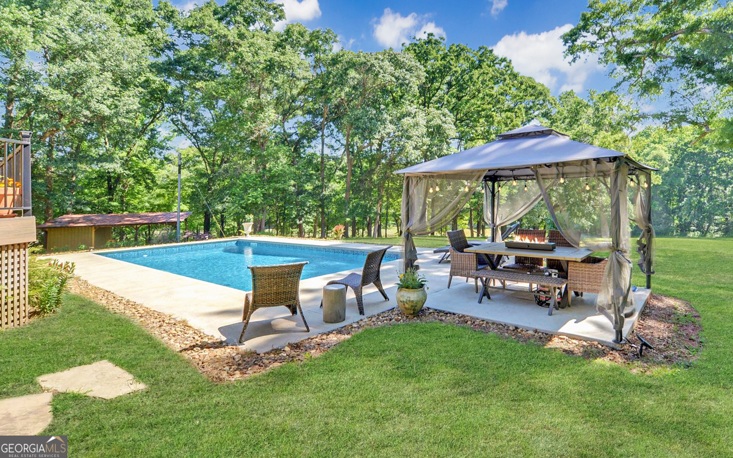 1320 Burroughs Road Lavonia GA 30553