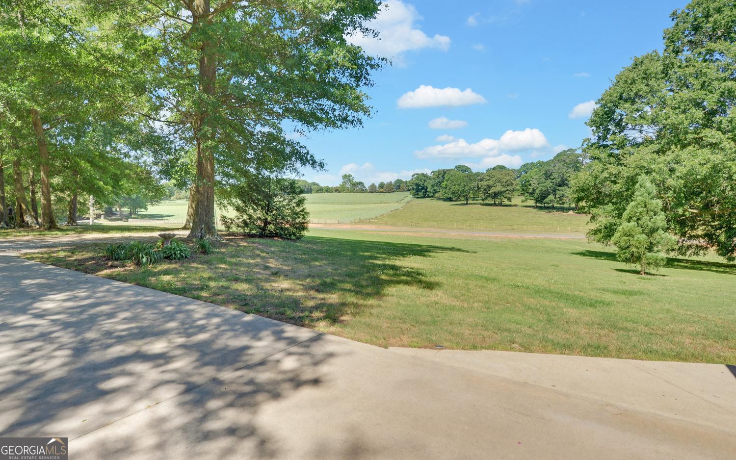 1320 Burroughs Road Lavonia GA 30553