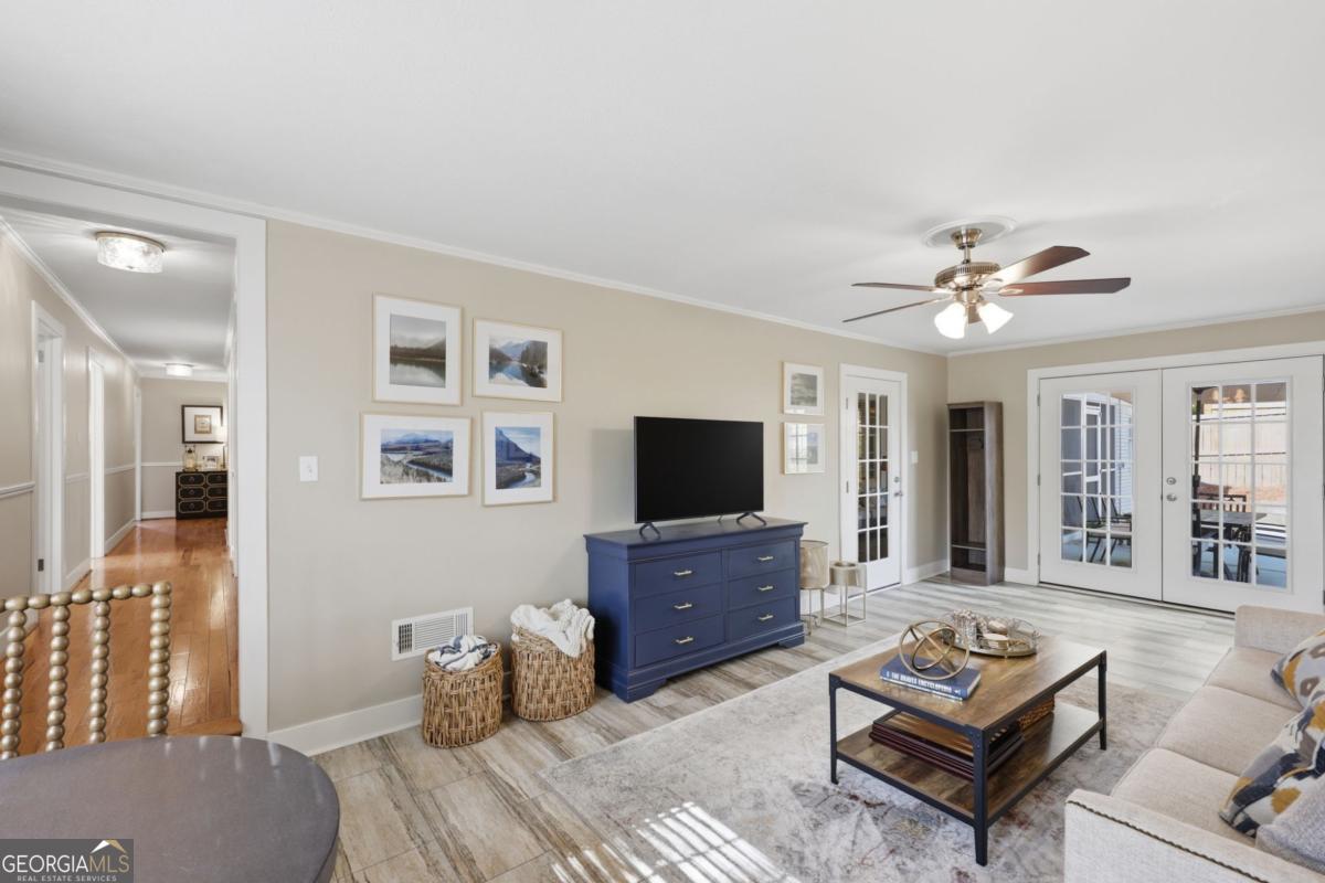 1104 Lanier Avenue Gainesville GA 30501
