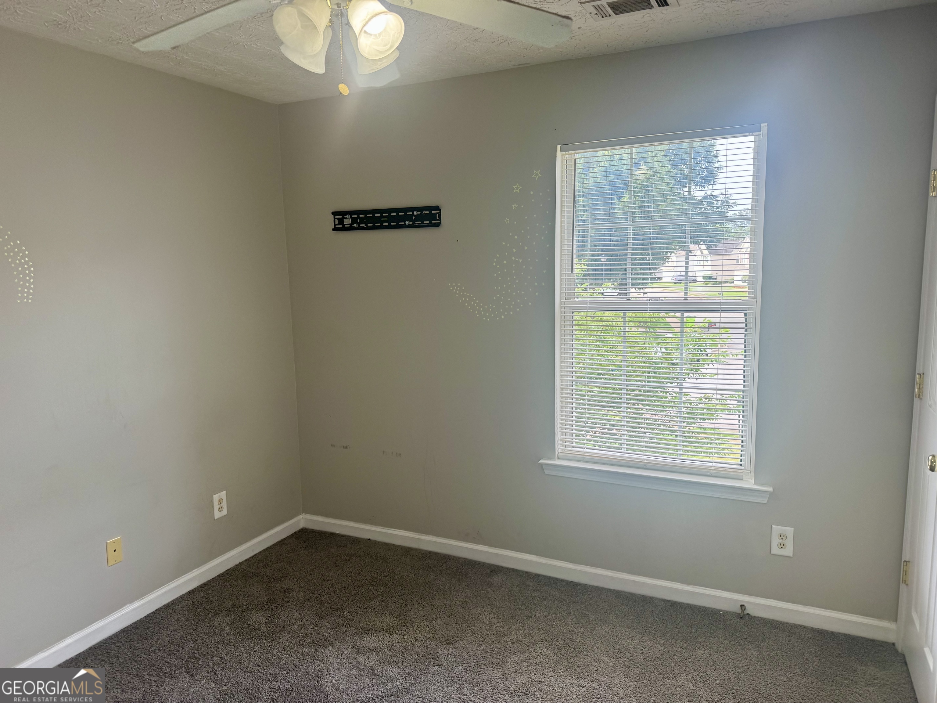 2485 Hampshire Cove Conyers GA 30013