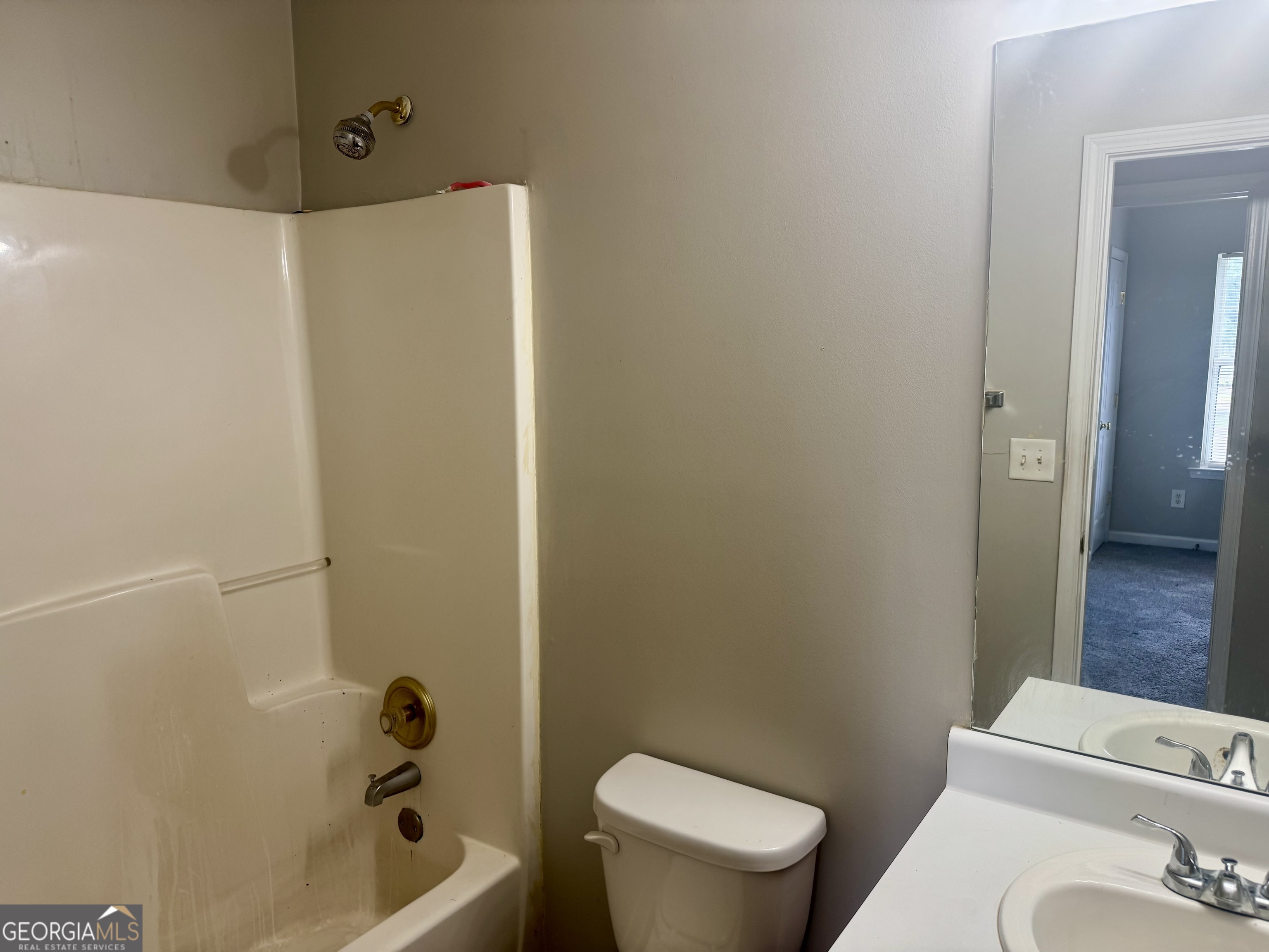 2485 Hampshire Cove Conyers GA 30013
