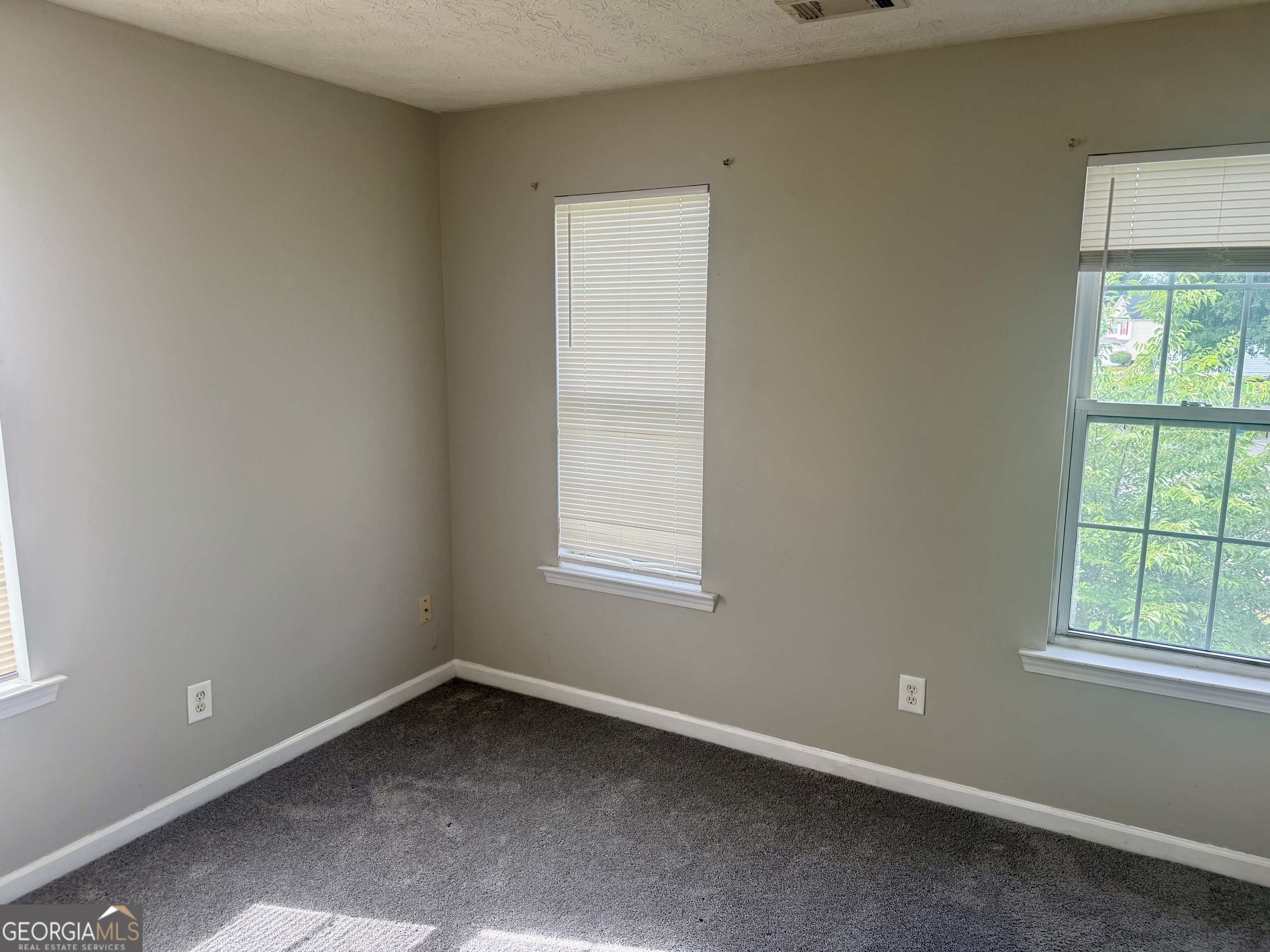 2485 Hampshire Cove Conyers GA 30013
