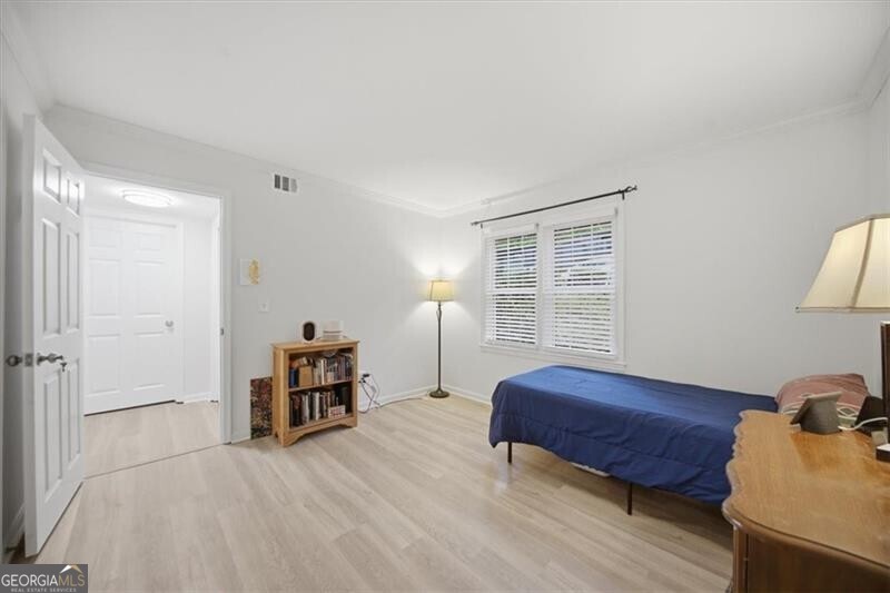 32 Arpege Way NW Atlanta GA 30327