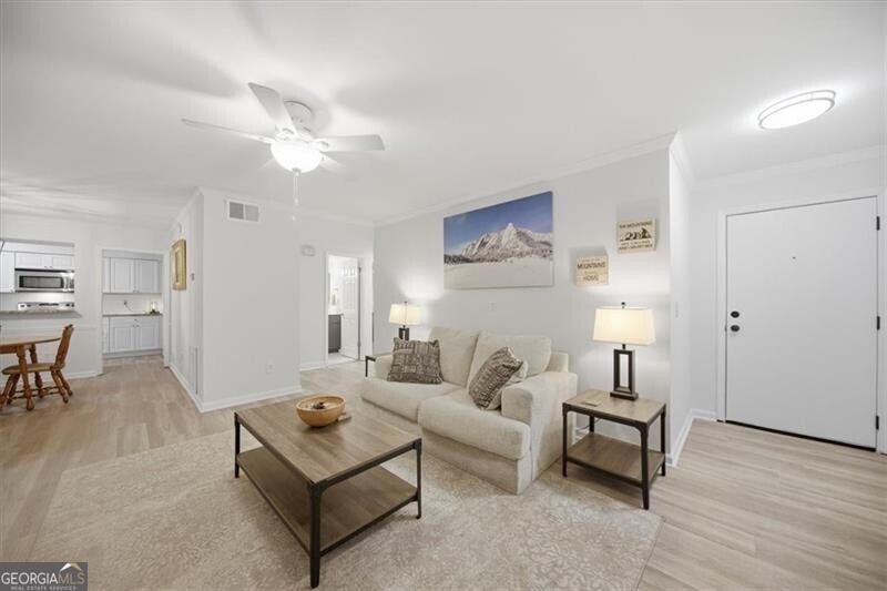 32 Arpege Way NW Atlanta GA 30327