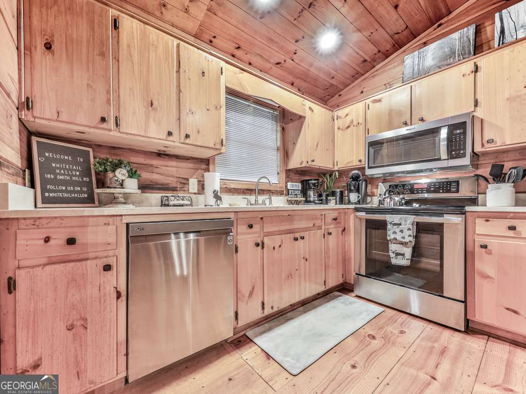 189 Smith Hill Road Blue Ridge GA 30513