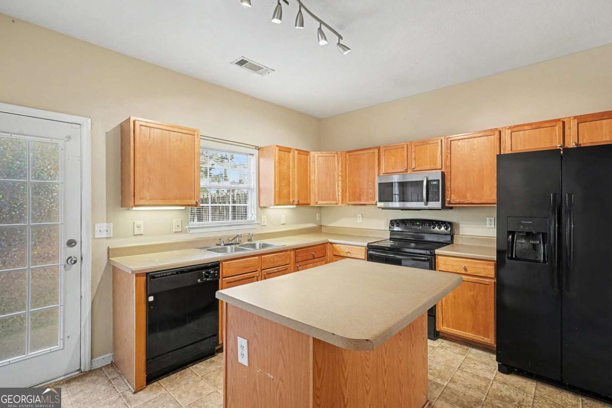 2161 Del Lago Circle NW Kennesaw GA 30152