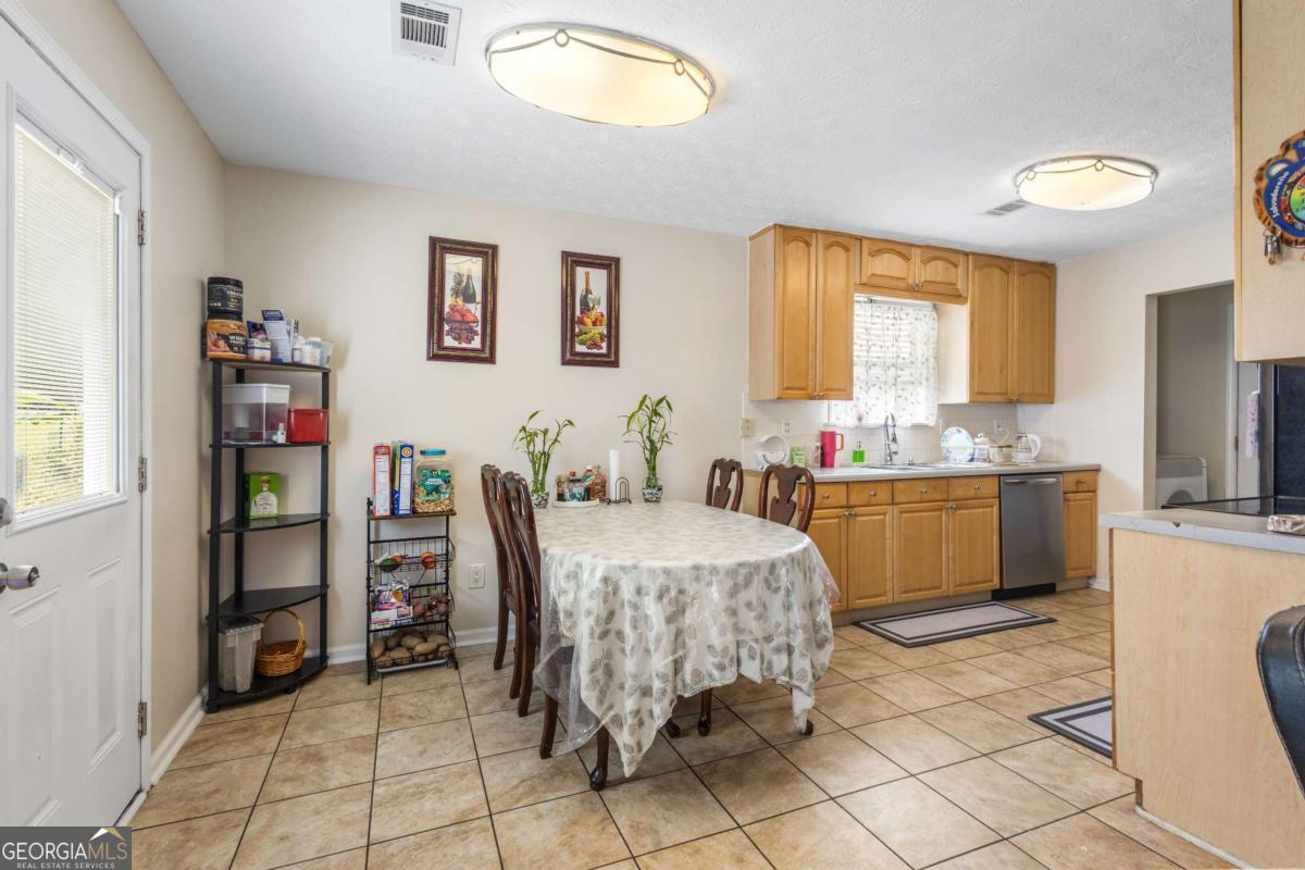 1729 Brandi Lane Loganville GA 30052