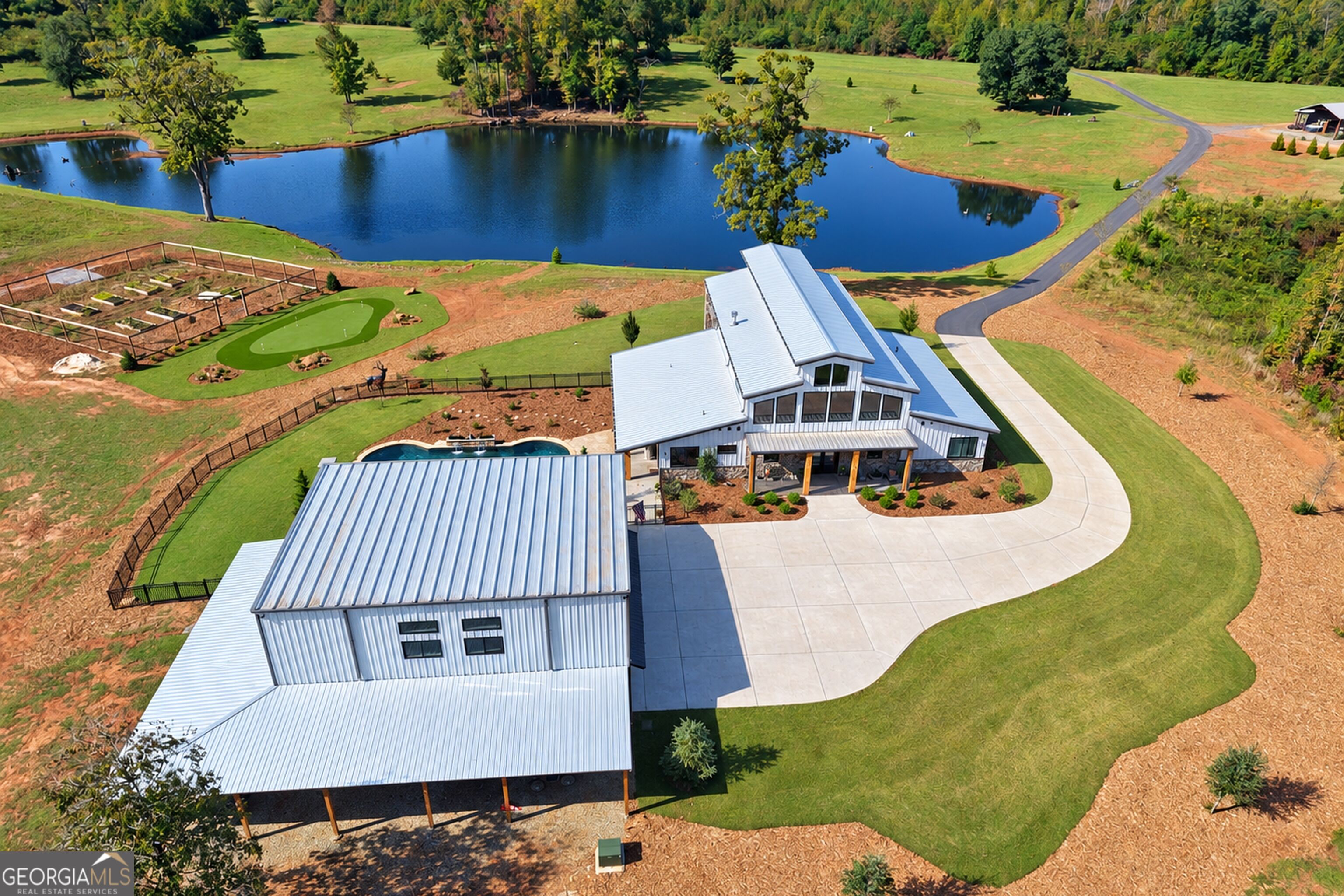 564 Bush Road Barnesville GA 30204