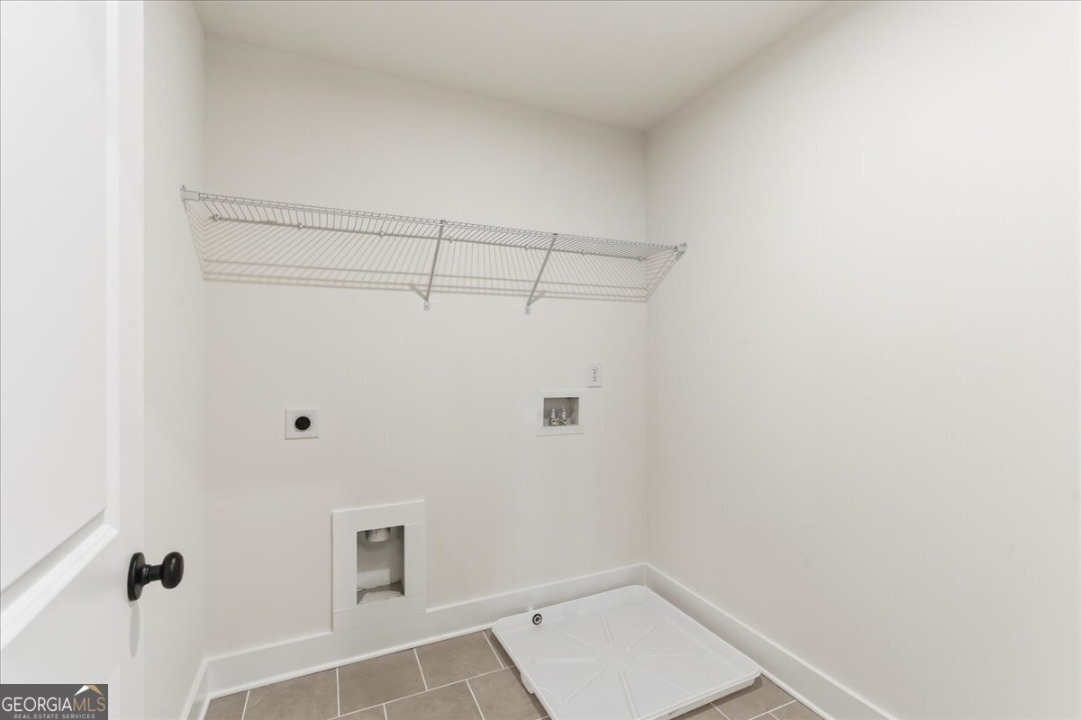 4749 Cooling Water Circle Powder Springs GA 30127