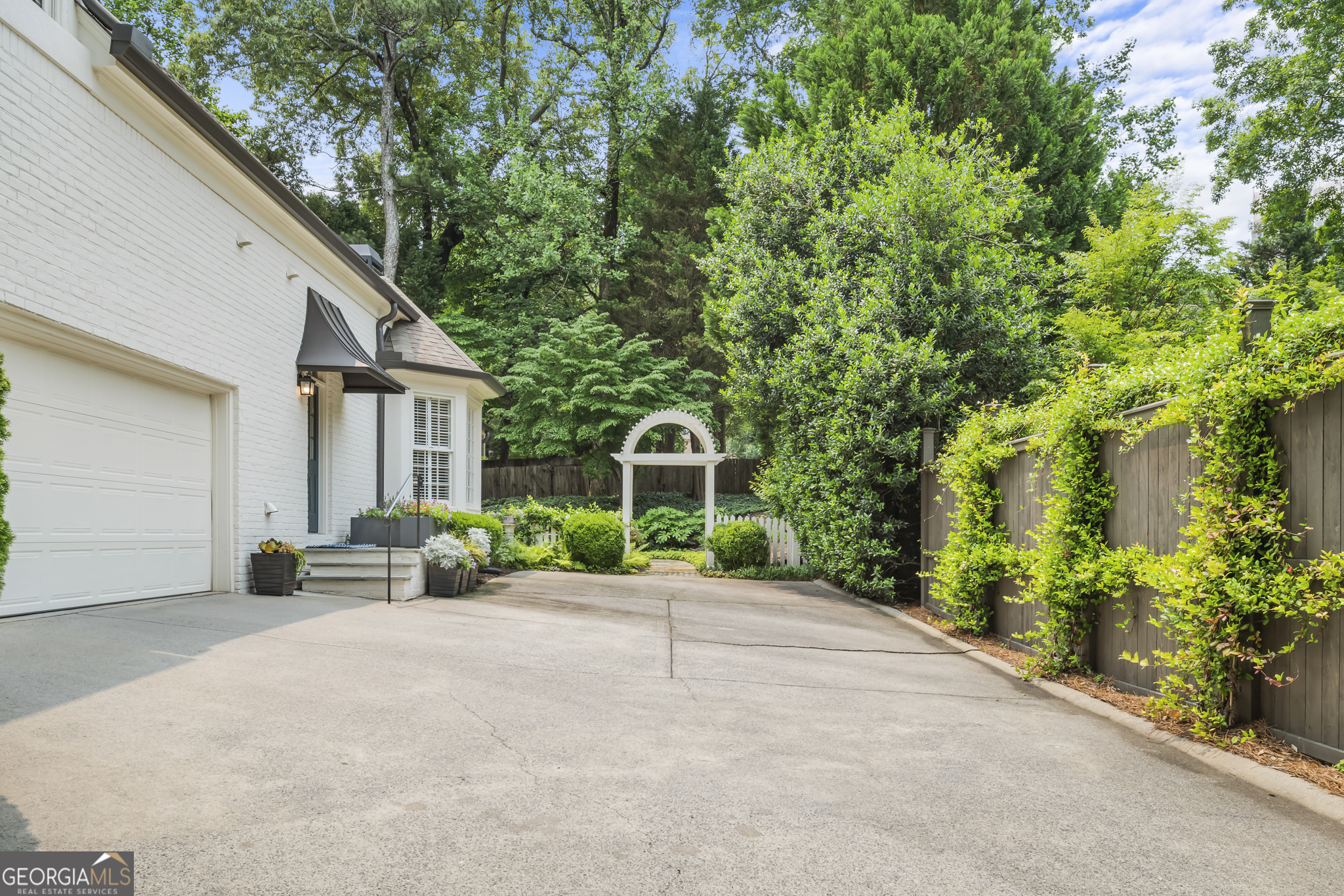 885 Carlton Ridge NE Atlanta GA 30342