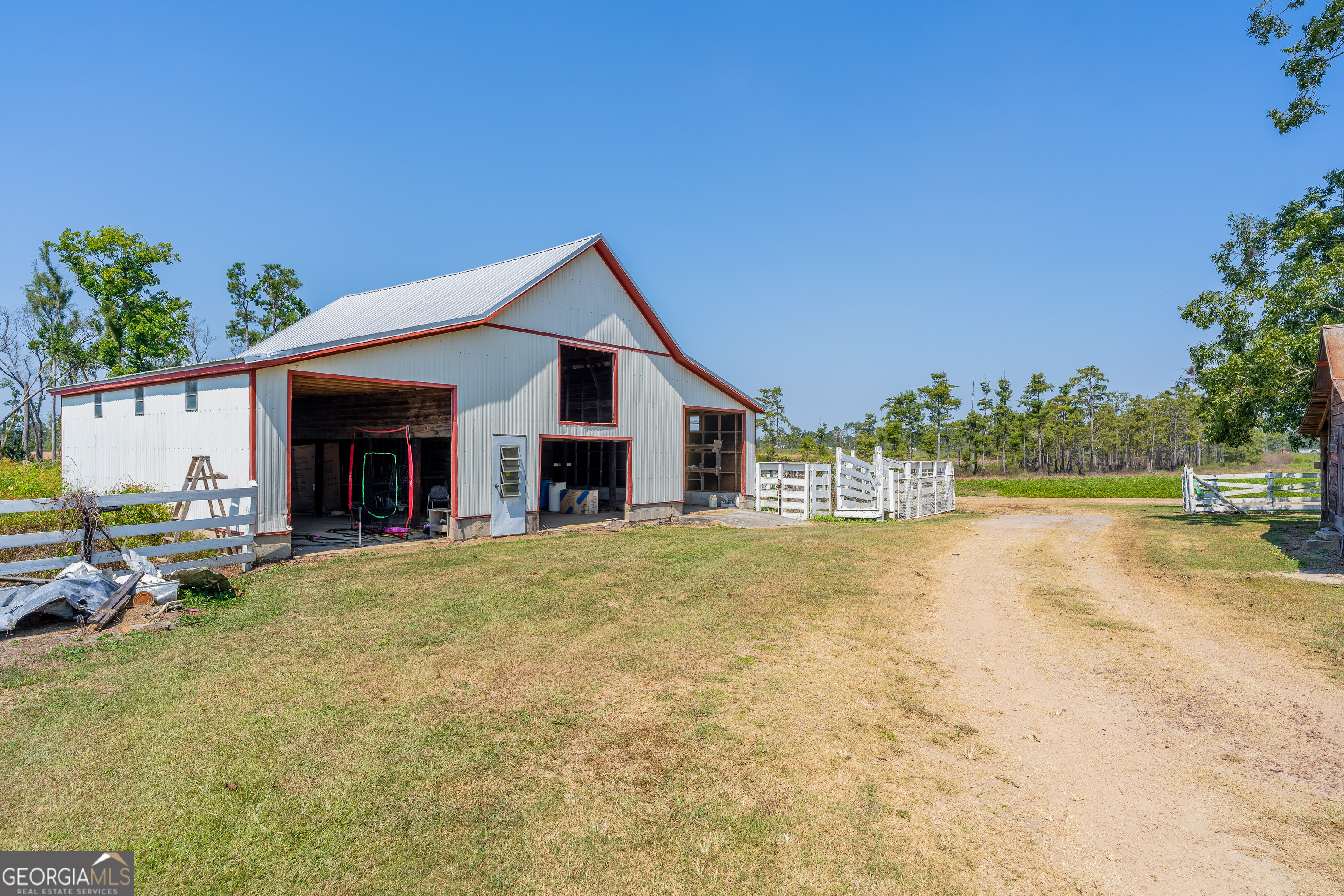 1671 Warren Carter Road Douglas GA 31533
