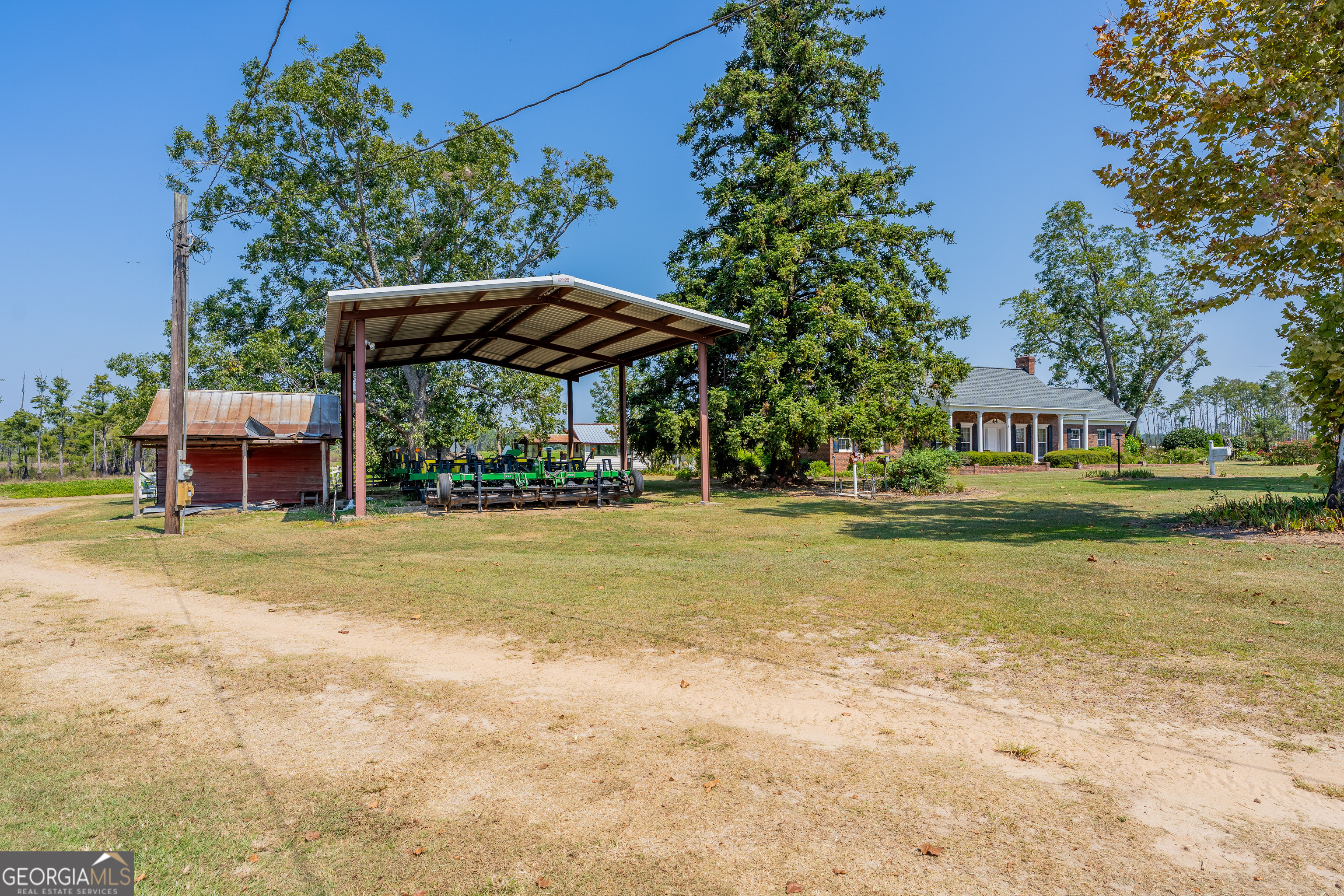 1671 Warren Carter Road Douglas GA 31533