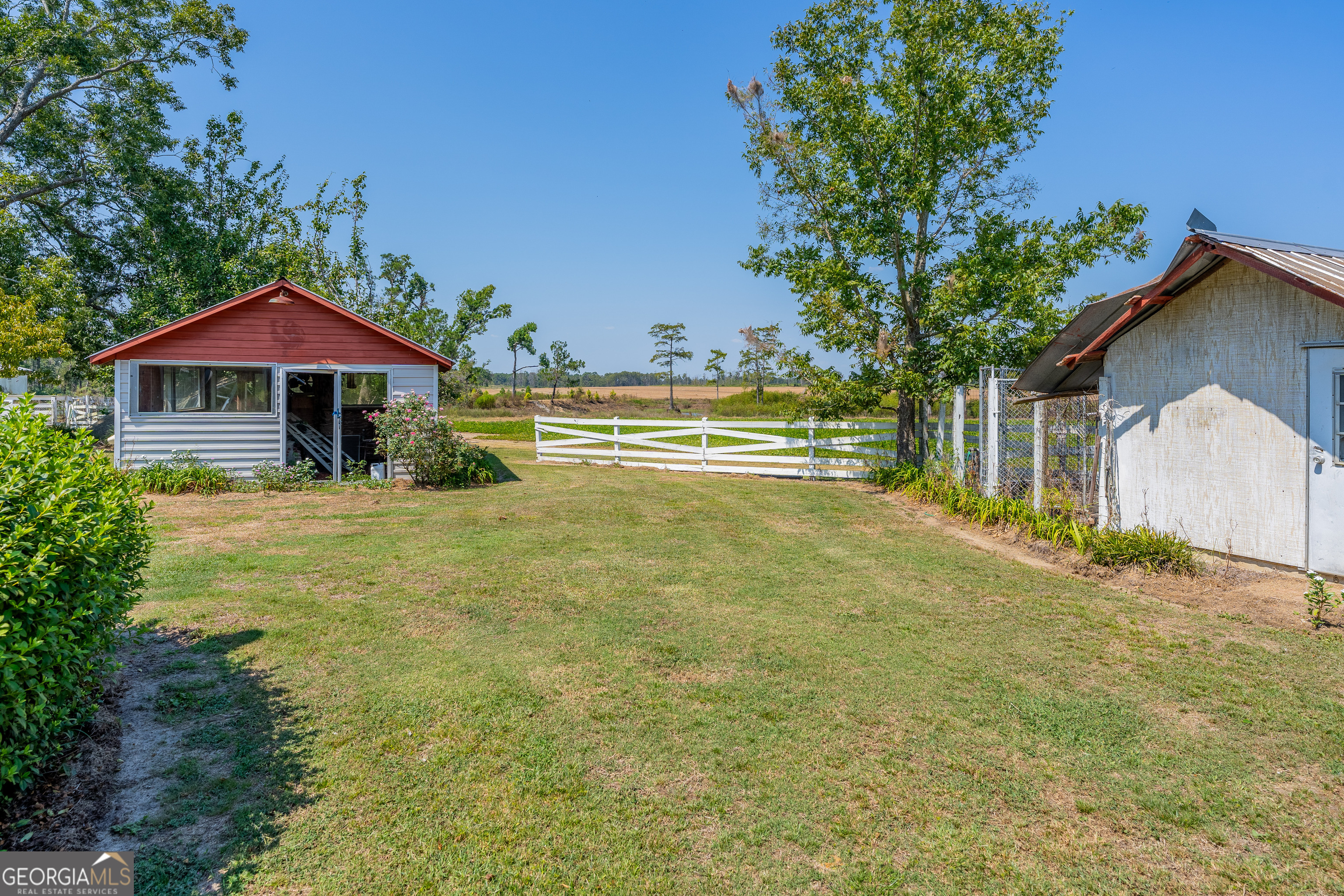 1671 Warren Carter Road Douglas GA 31533