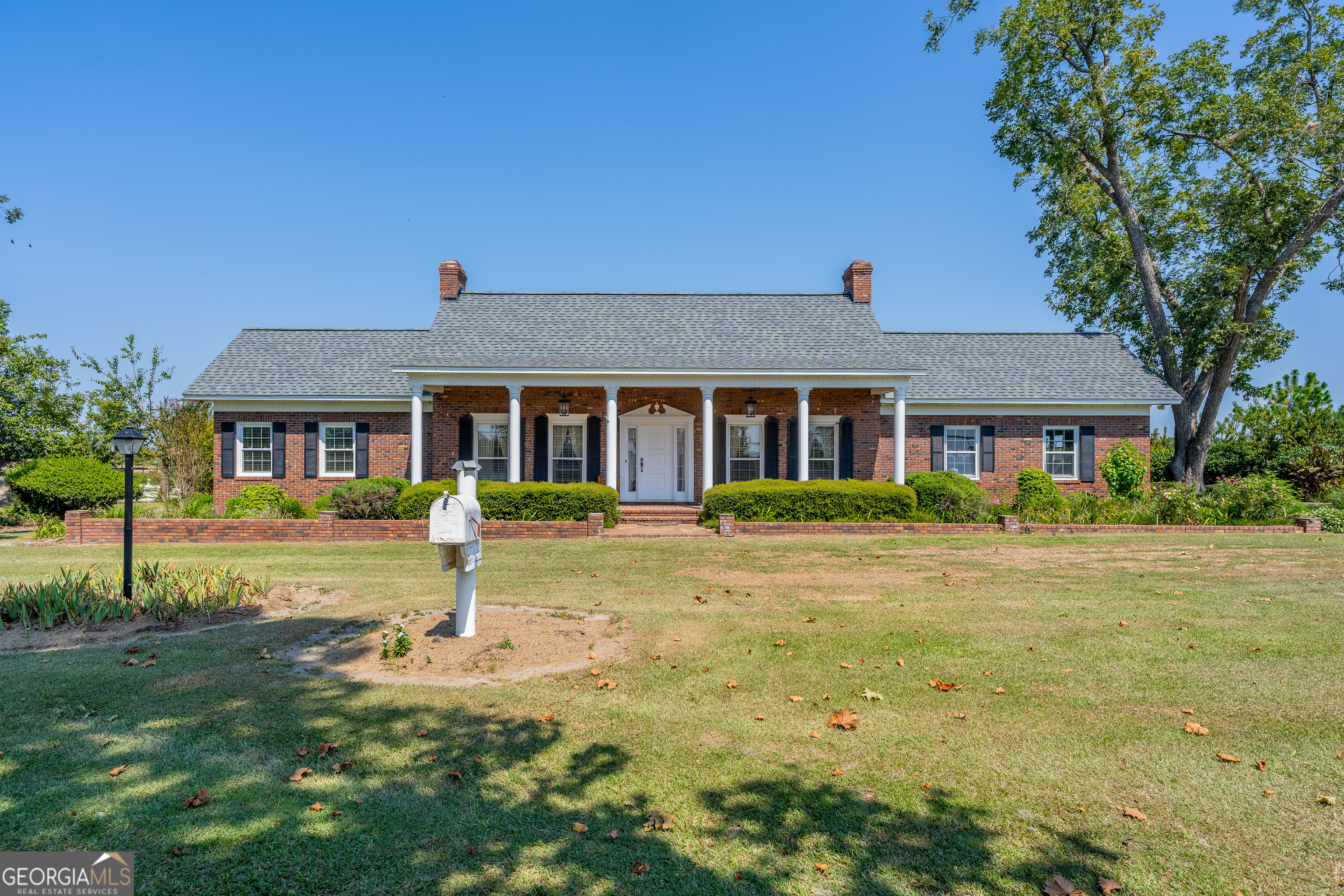 1671 Warren Carter Road Douglas GA 31533