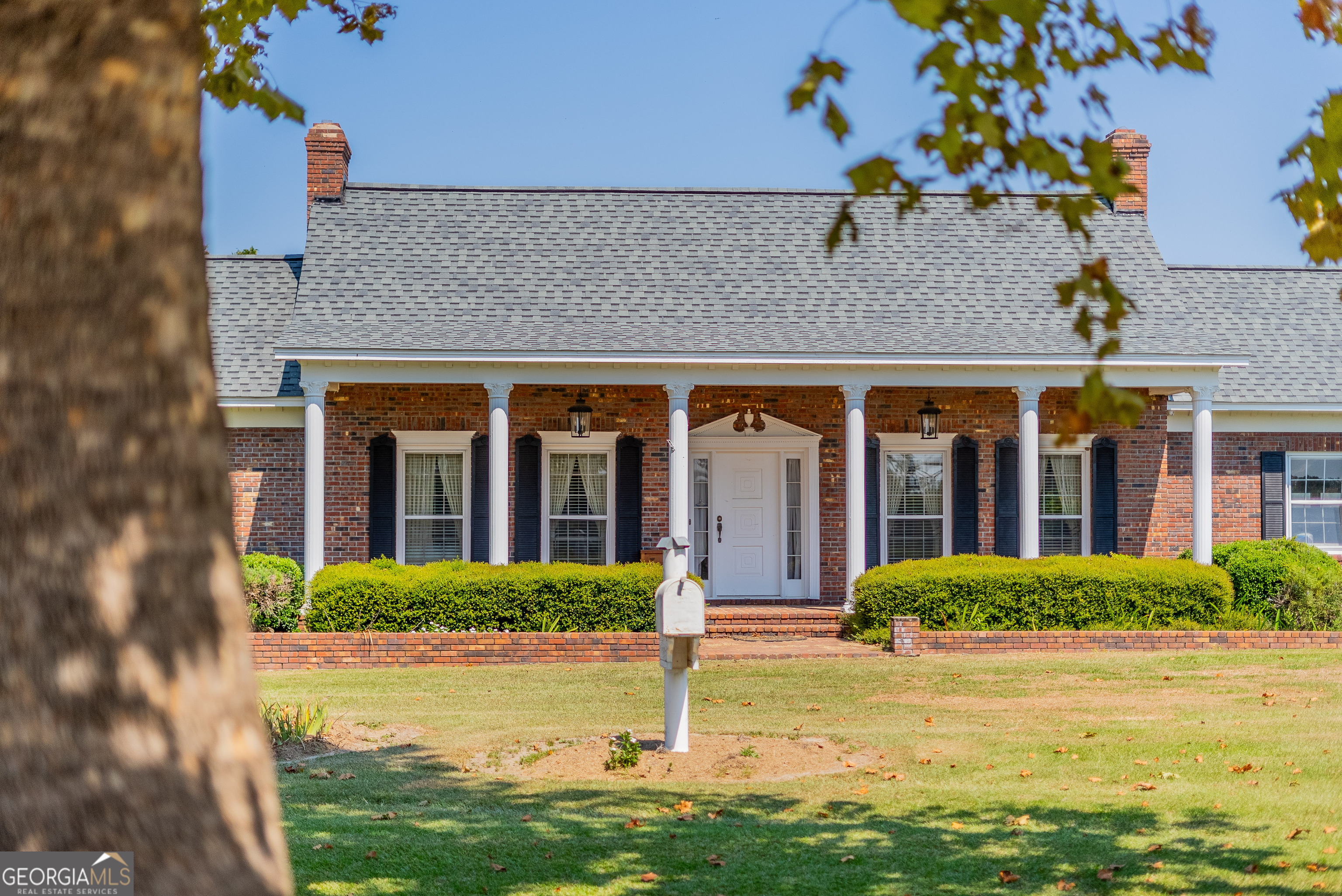 1671 Warren Carter Road Douglas GA 31533